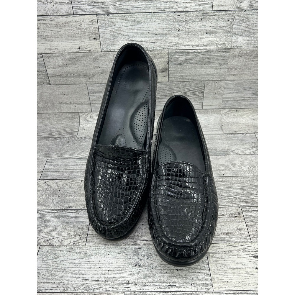 SAS Black Leather Loafers Women Comfort Slip On Shoes Crocodile Embossed Sz 8.5N